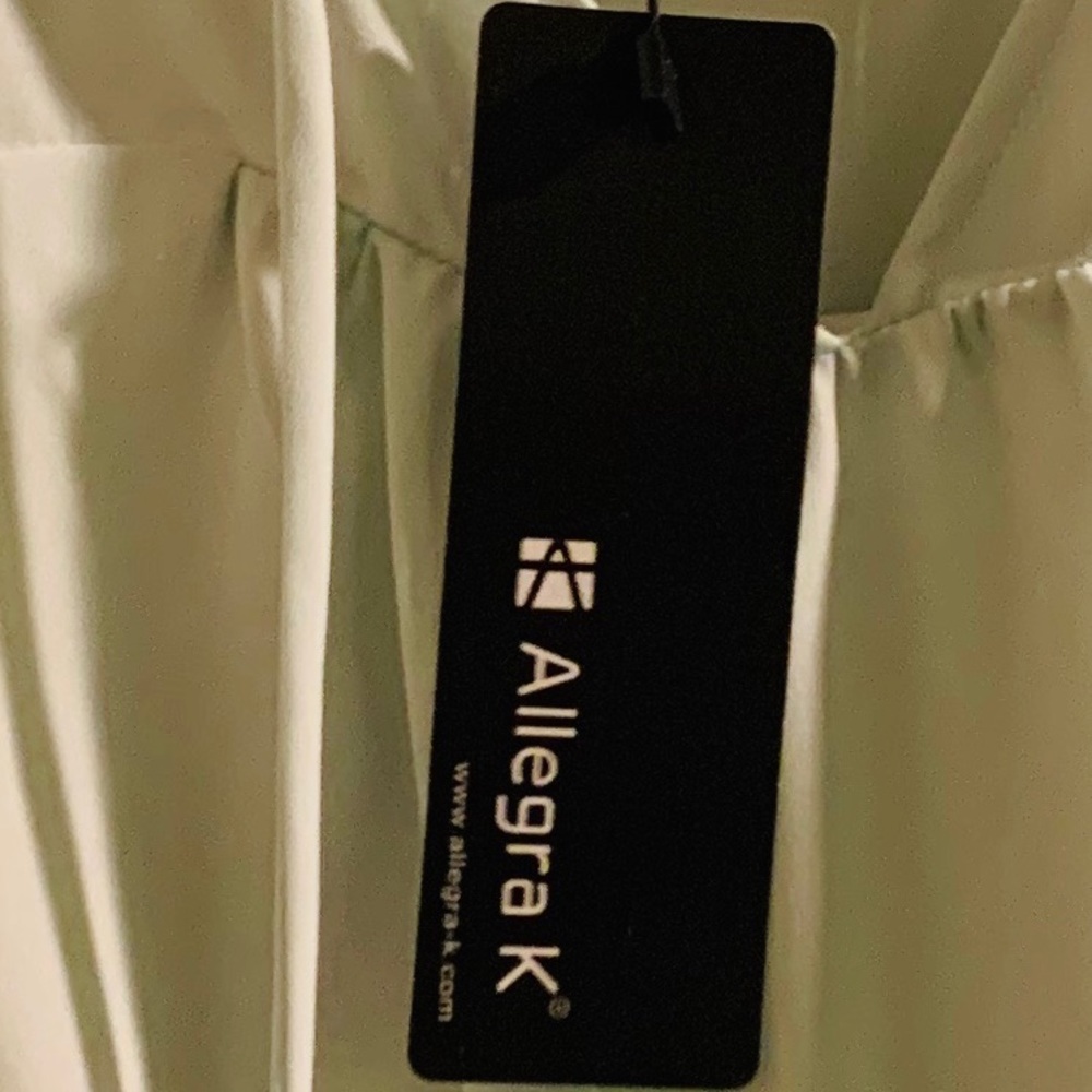 Peasant Dress in baby green.  Brand New - Picture 7 of 7